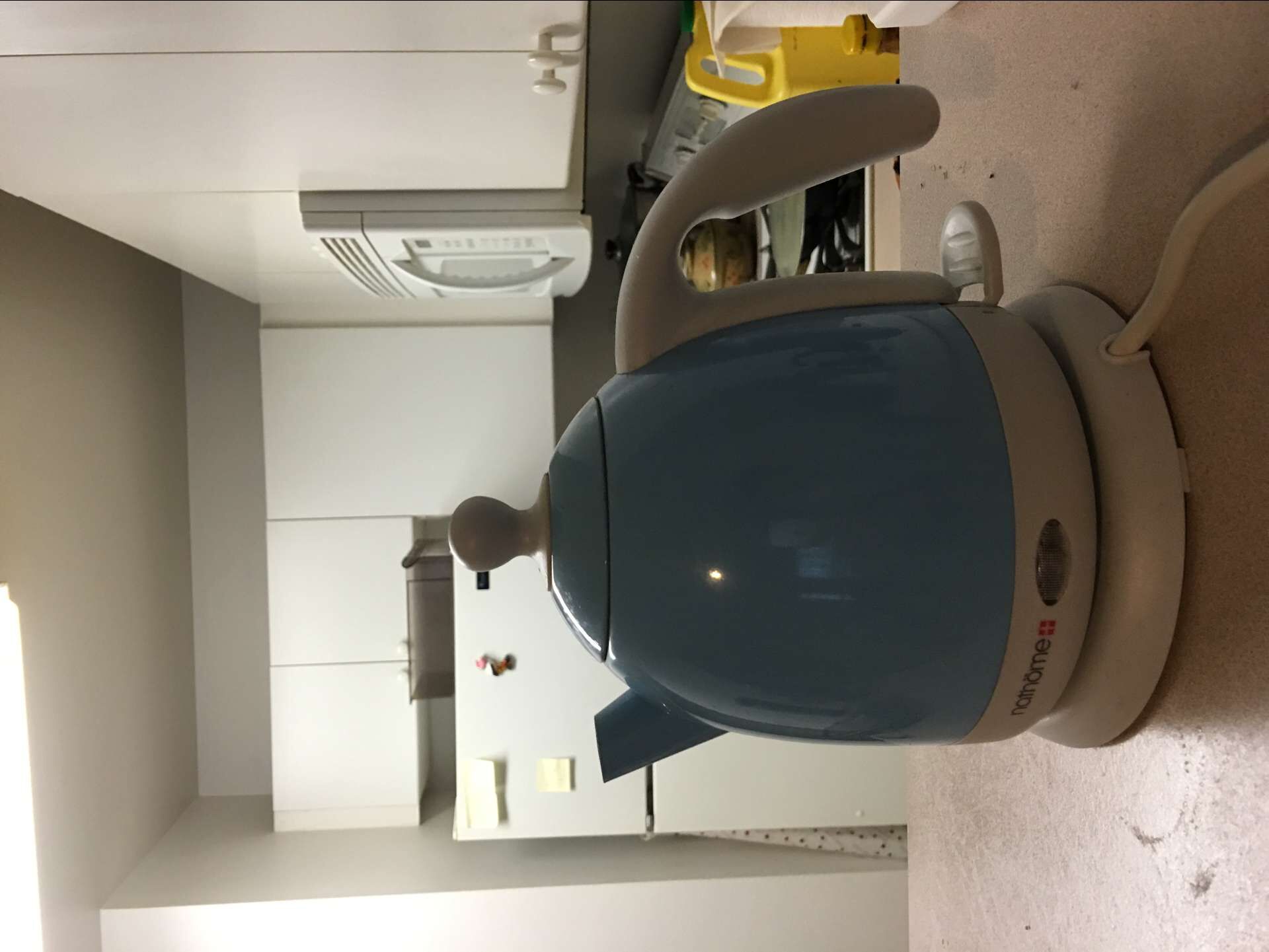 电热水壶