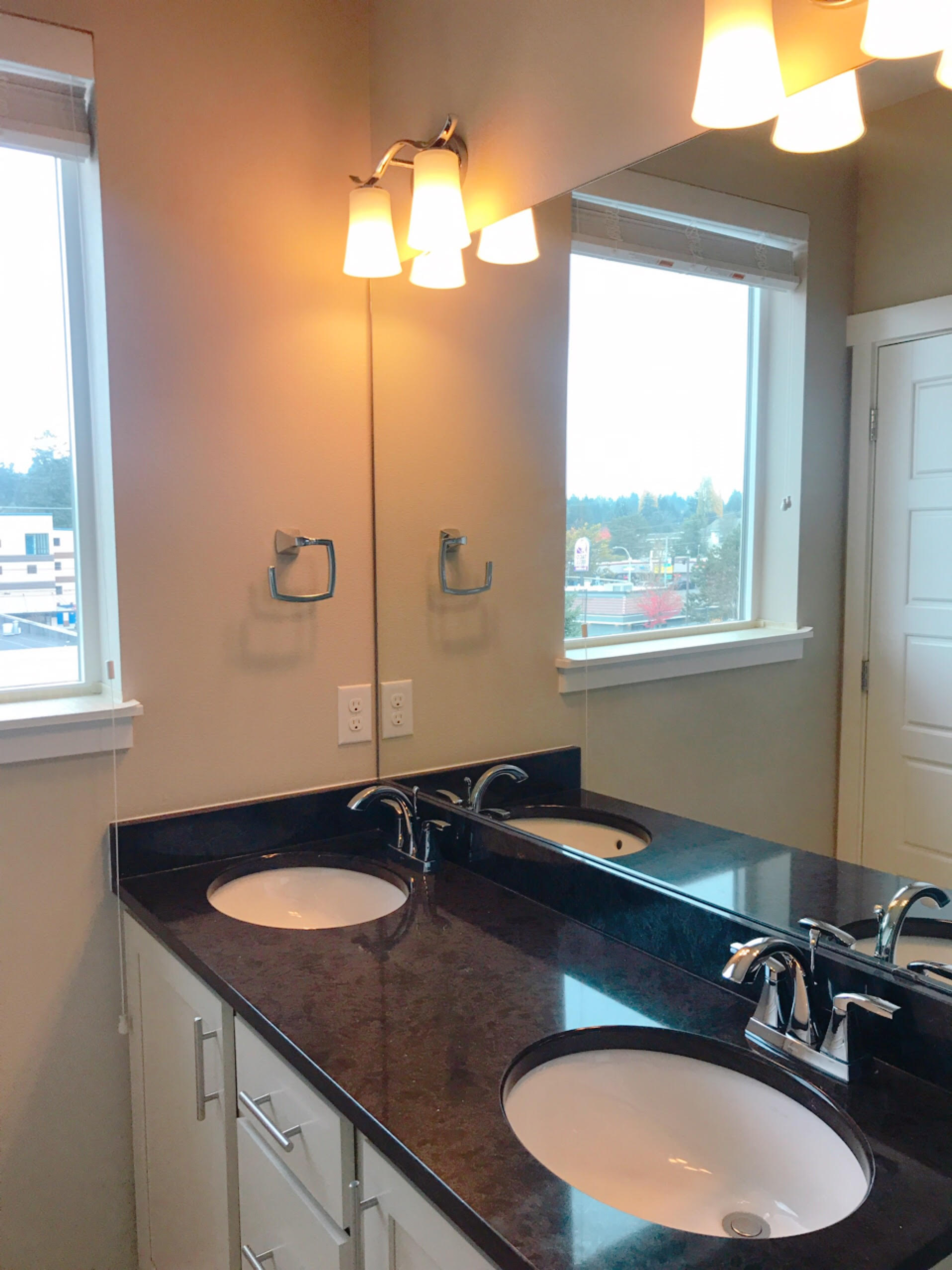 14634 Master two-vanity Sink.jpg