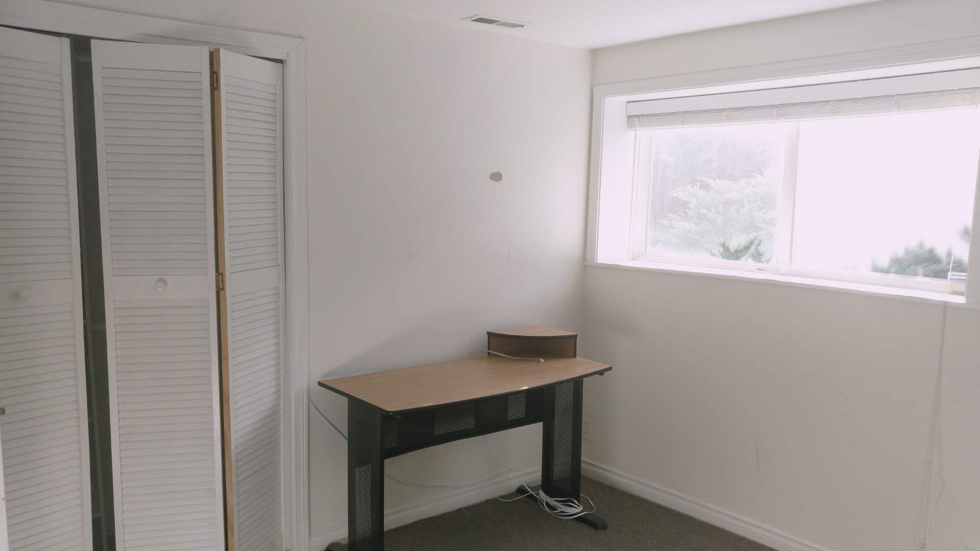 地毯卧室采光好