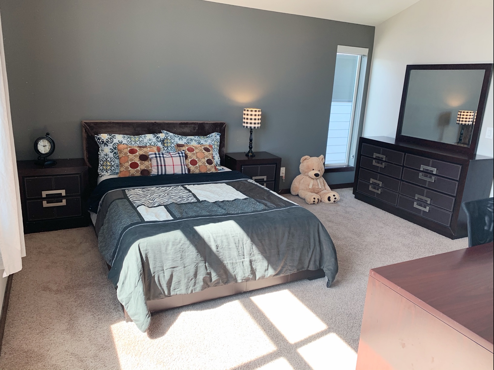 Master Bedroom2