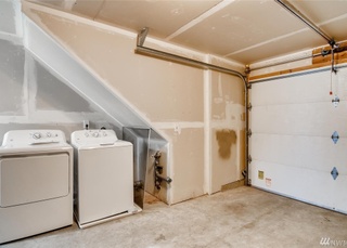 garage.jpg