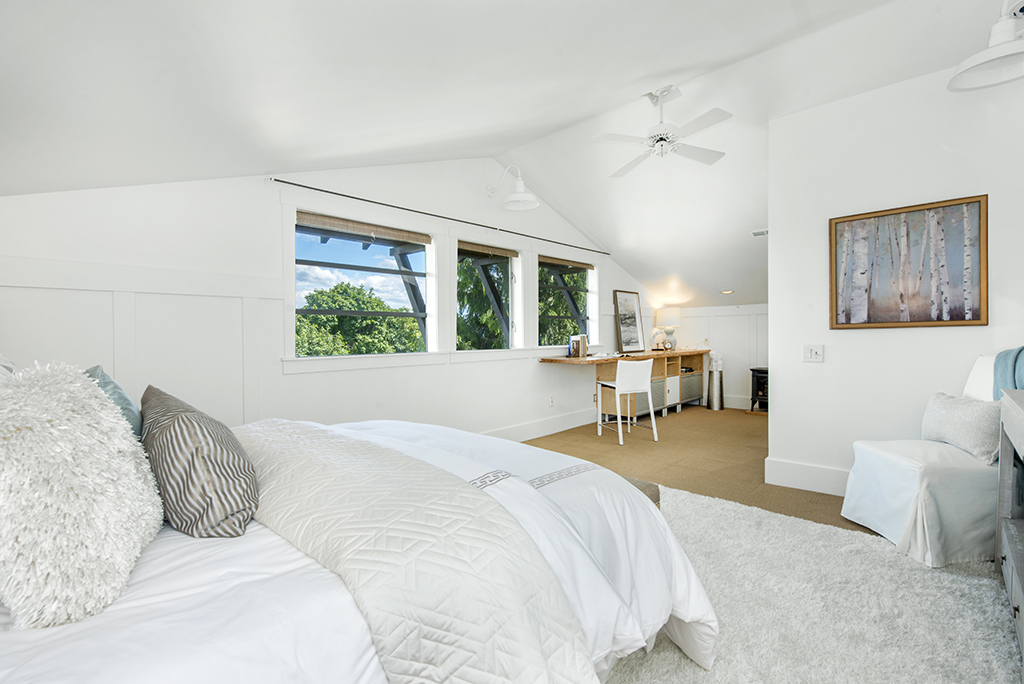 master bedroom 1.jpg