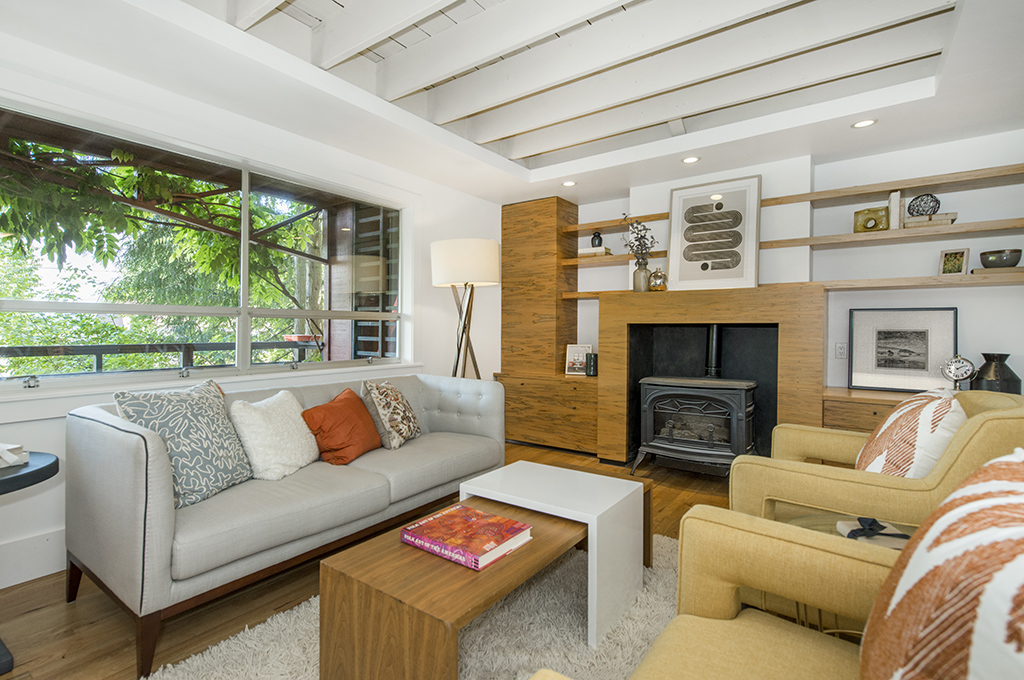 #101 L bedroom 1.jpg